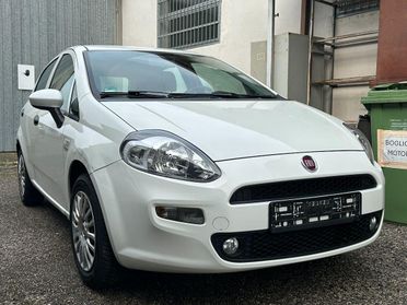 FIAT - Punto - 1.2 8V 5p. Street