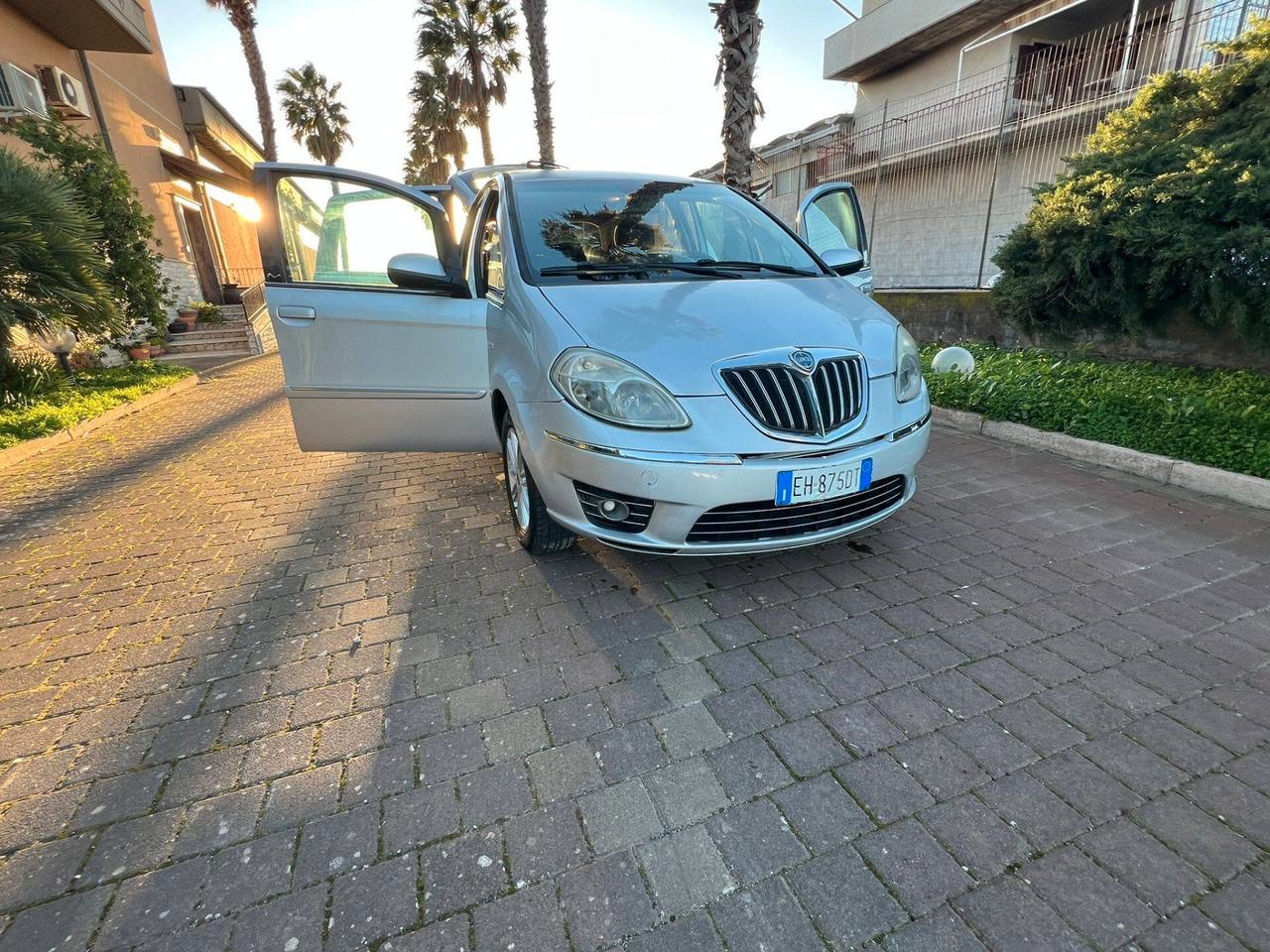 Lancia MUSA 1.3 Mjt 95 CV 5th Avenue