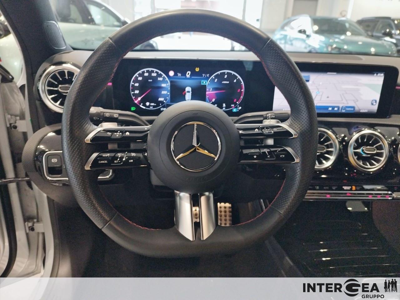 Mercedes-Benz A 180 d AMG Line Premium auto