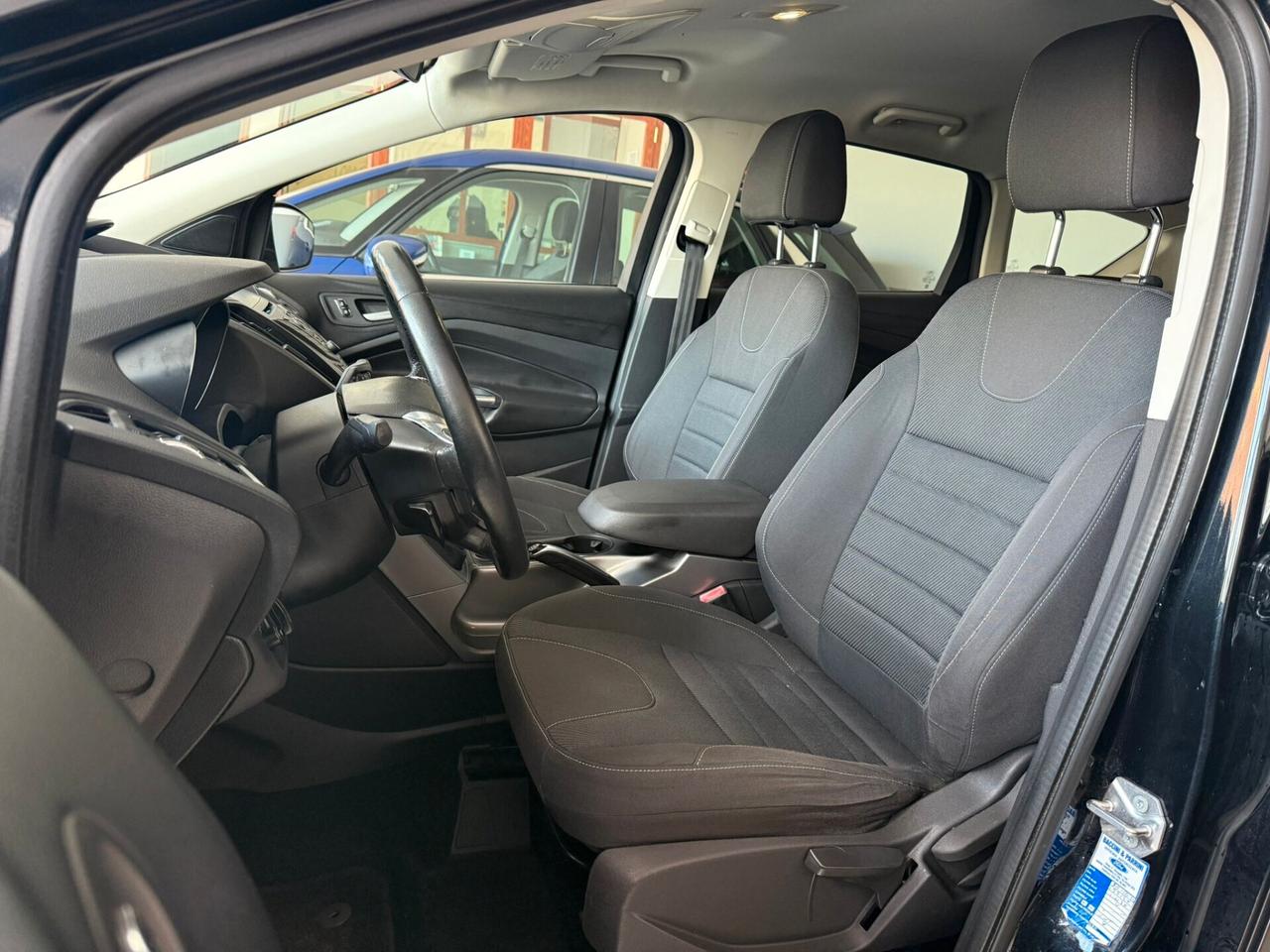 FORD KUGA 2.0 DIESEL 4x4 DEL NORD ITA 2013