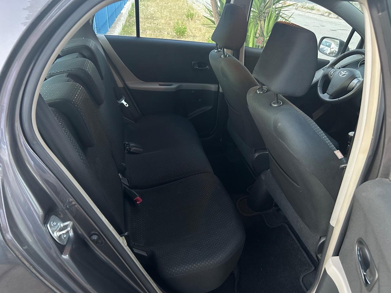 Toyota Yaris 1.3 benzina 2010