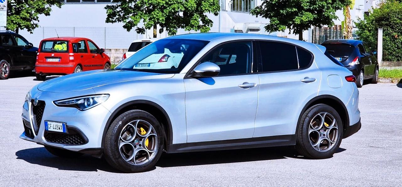 Alfa Romeo Stelvio 2.2 Turbodiesel 190 CV AT8 Q4 Executive