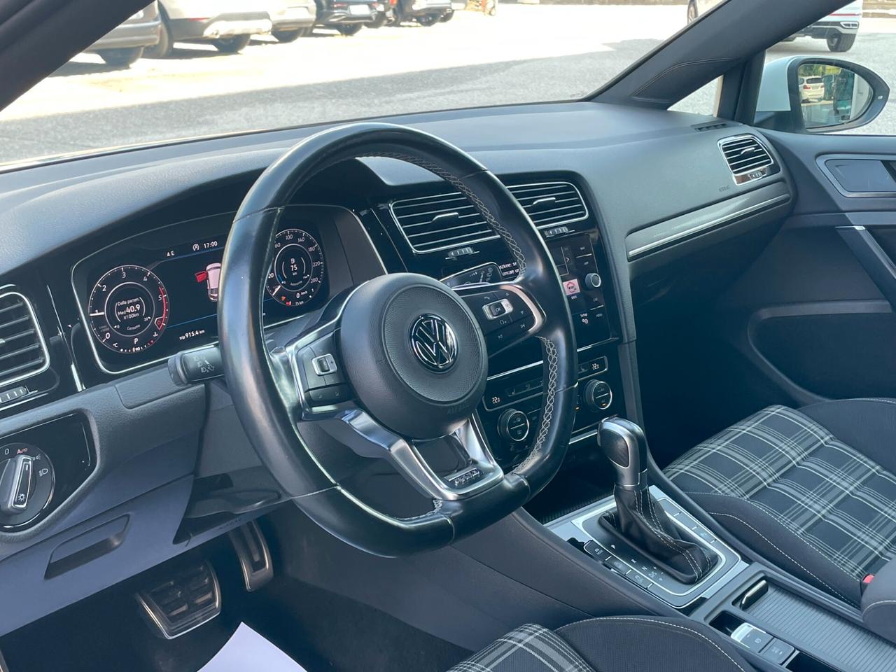 Volkswagen Golf 7.5 GTD 2.0 TDI DSG 5p.