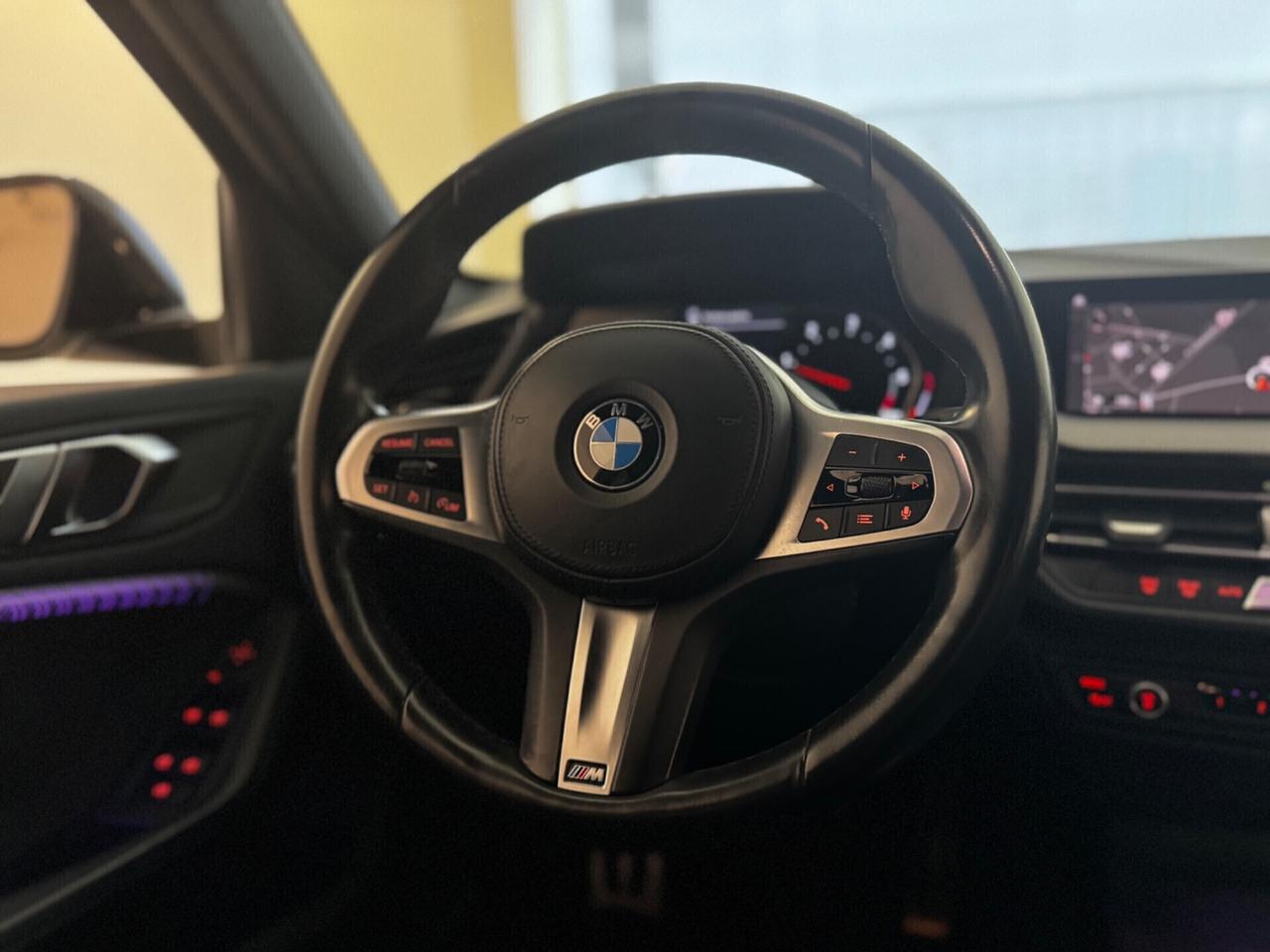 Bmw 118d 5p. Msport LED NAVI