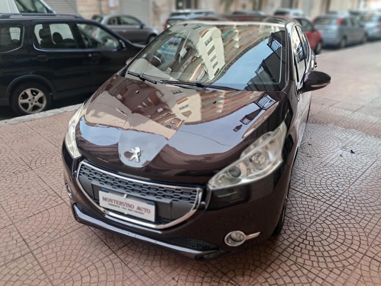 PEUGEOT 208 1.4 HDI-TETTO PANORAMICO -Euro6290