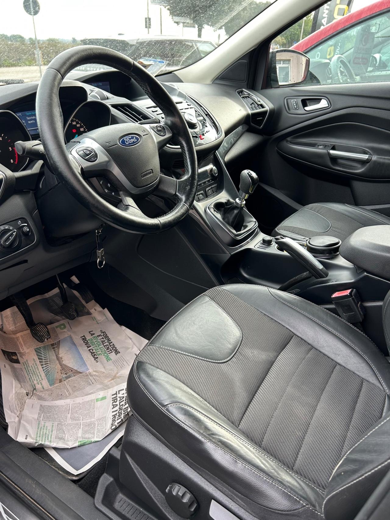 Ford Kuga 2.0 TDCI 120 CV S&S 2WD Titanium autocarro