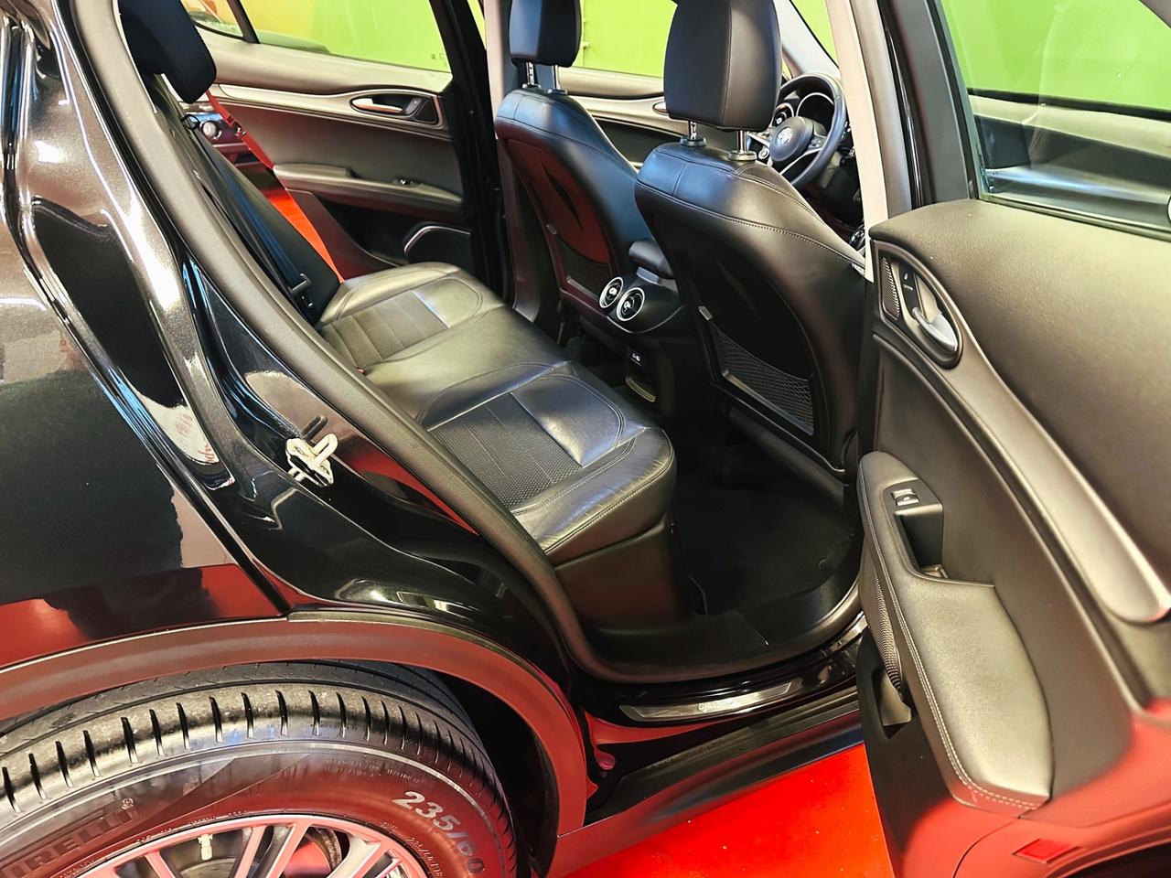 Alfa Stelvio 2.2d 210 CV AT8 Q4 Veloce