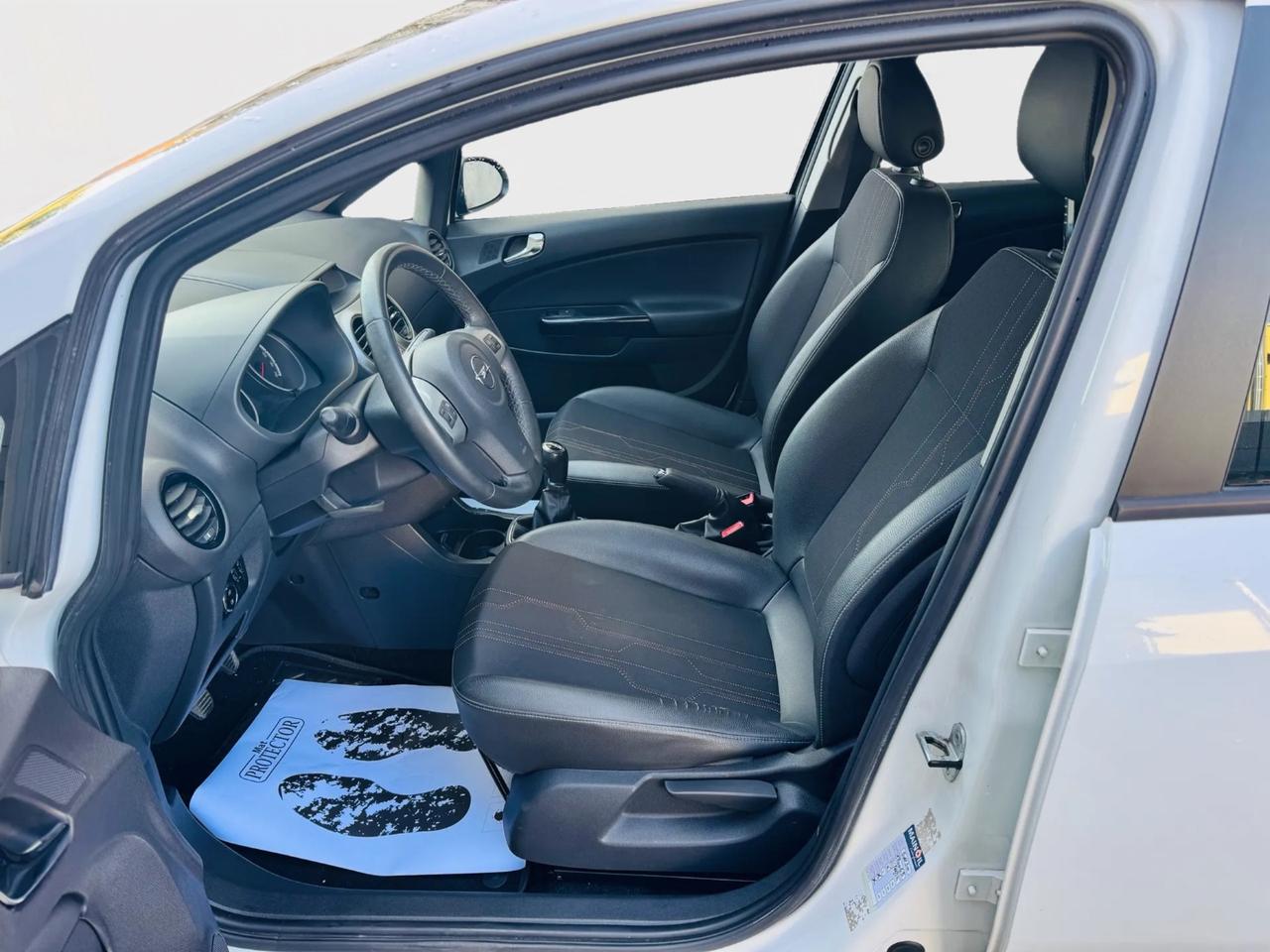 Opel Corsa 1.2 benzina gpl anno 2013