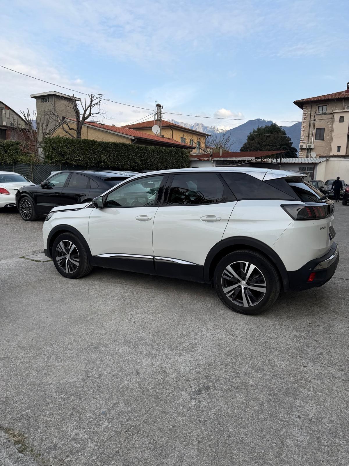 Peugeot 3008 BlueHDi 130 S&S EAT8 Allure