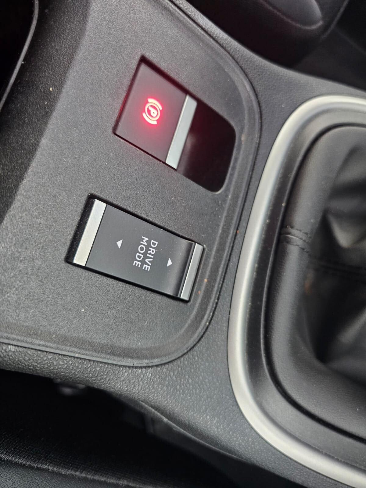 NUOVA JEEP AVENGER SUMMIT 1.2 GSE 100CV BENZINA IDENTITY BLACK LINE
