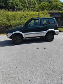 Nissan Terrano II Terrano II 2.7 Tdi 3 porte SR
