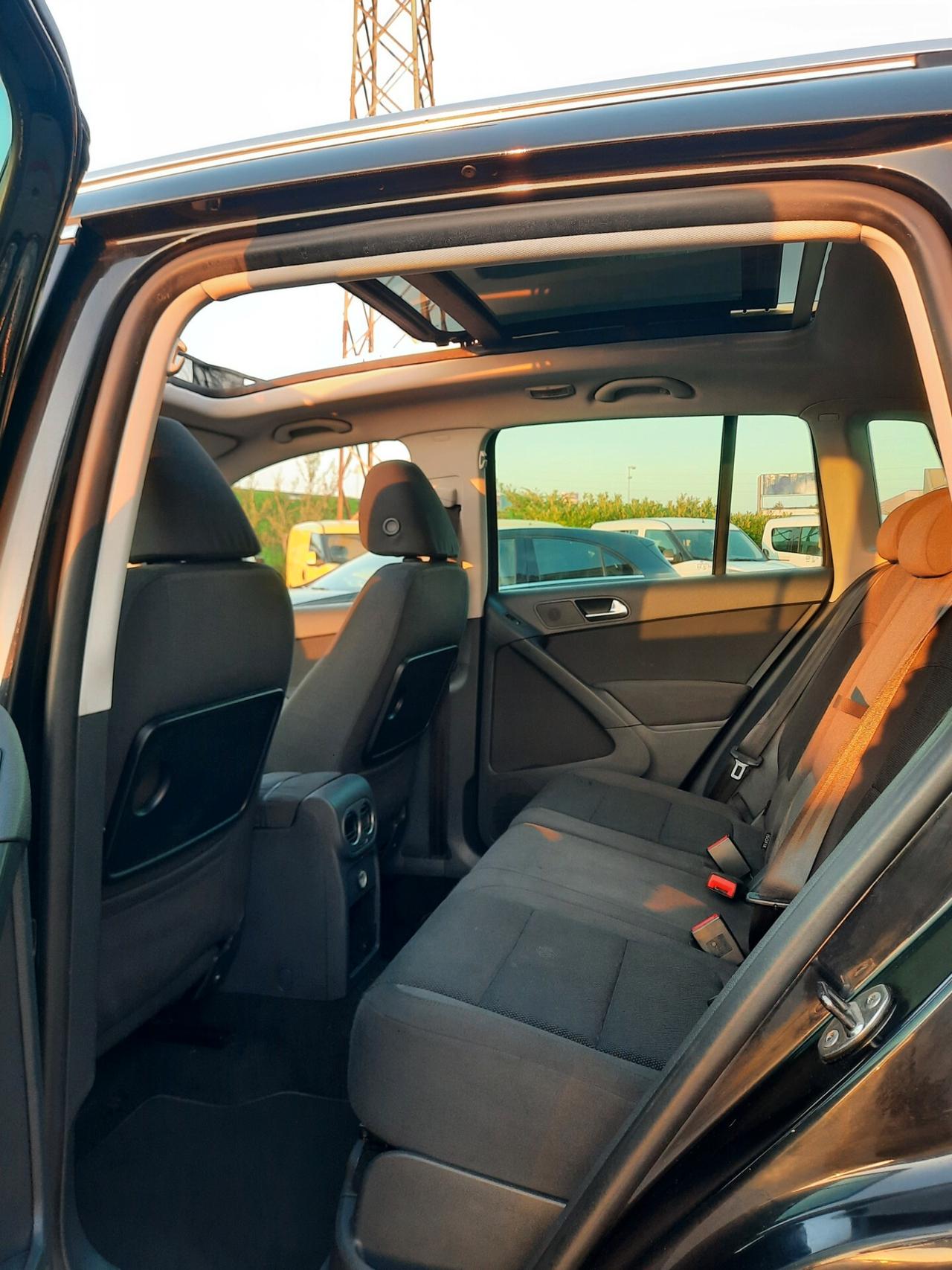 Volkswagen Tiguan 2.0 TDI 170 CV DPF 4MOTION R-Line