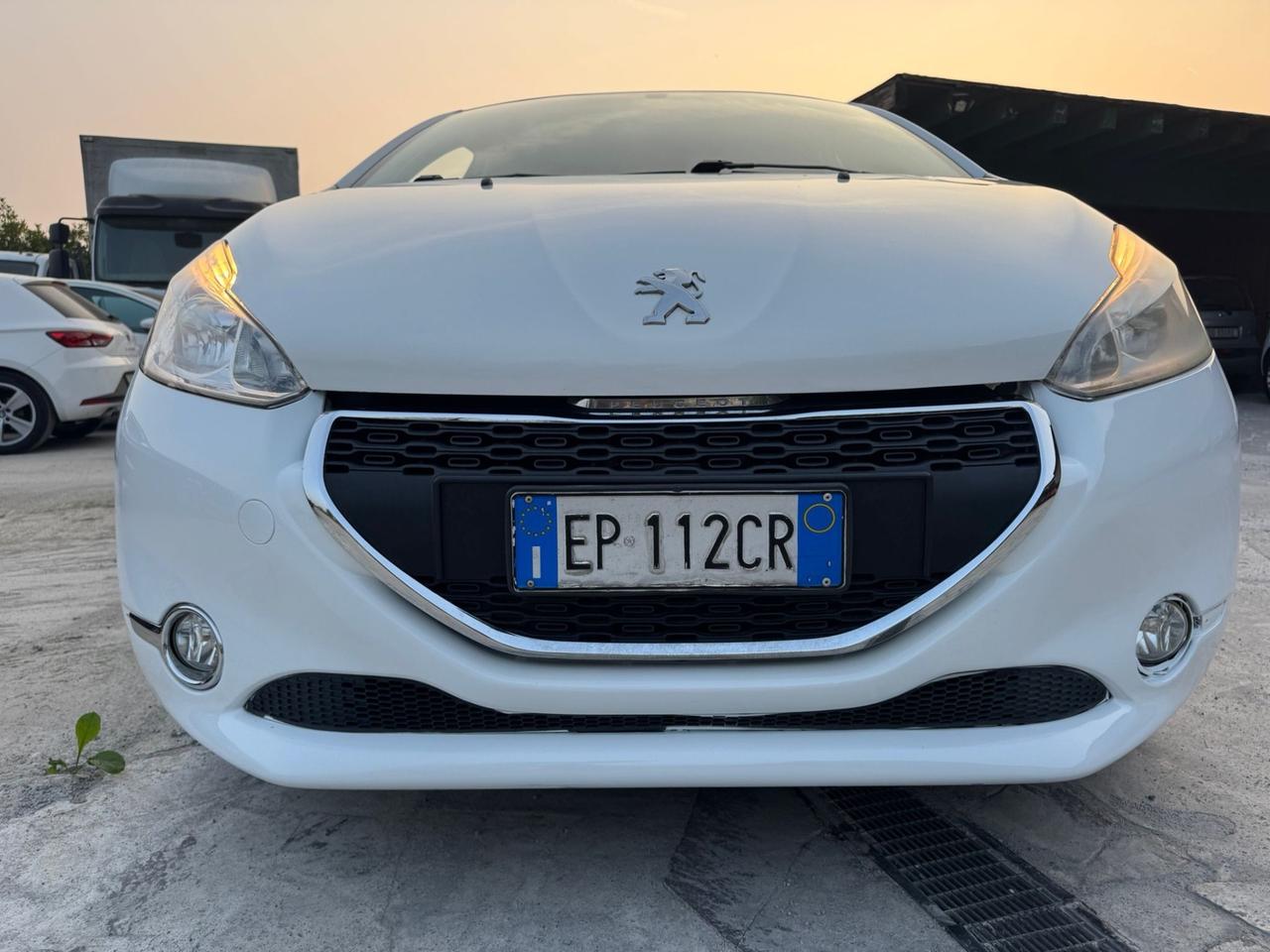 Peugeot 208 1.4 HDi 68 CV 5 porte Allure neopatentati