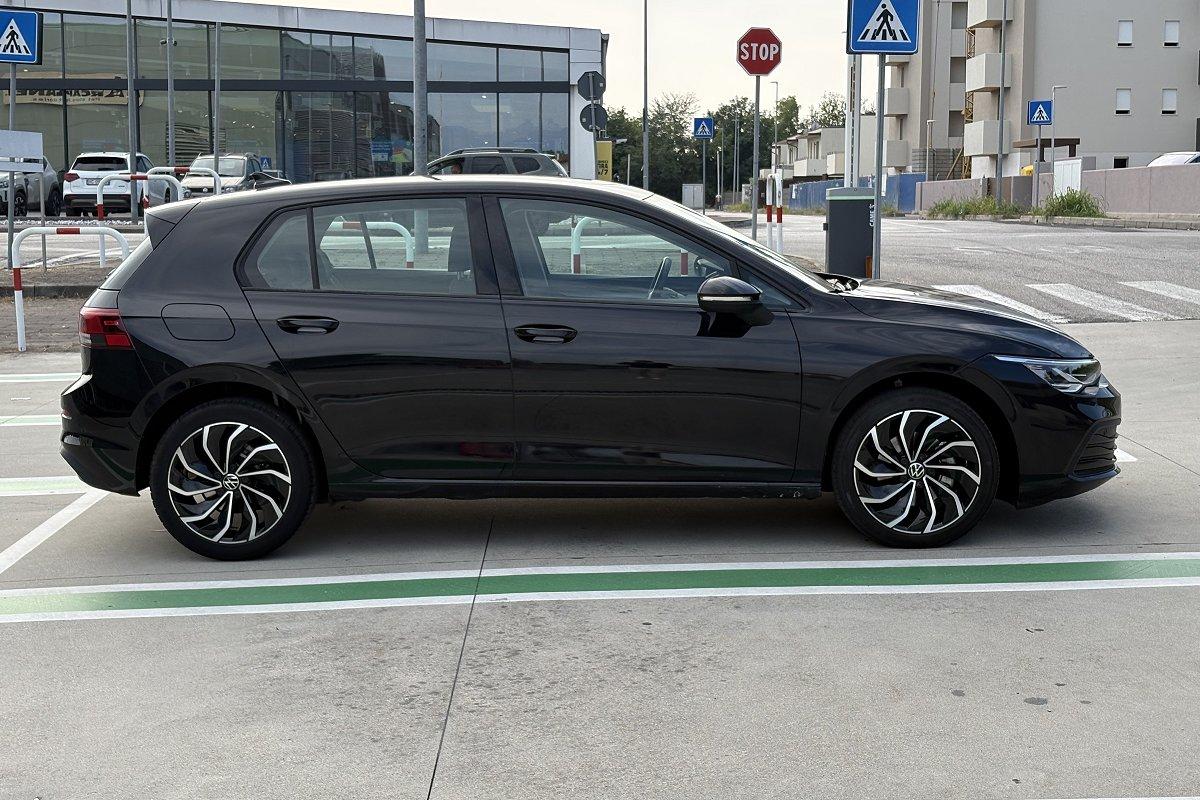 VOLKSWAGEN Golf 1.0 eTSI EVO DSG Life