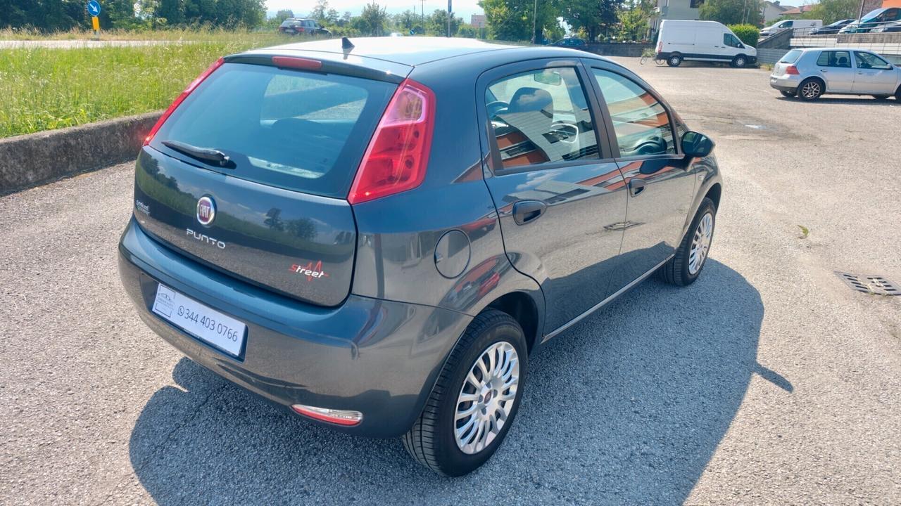 Fiat Punto 1.4 8V 5 porte Natural Power Street/lounge