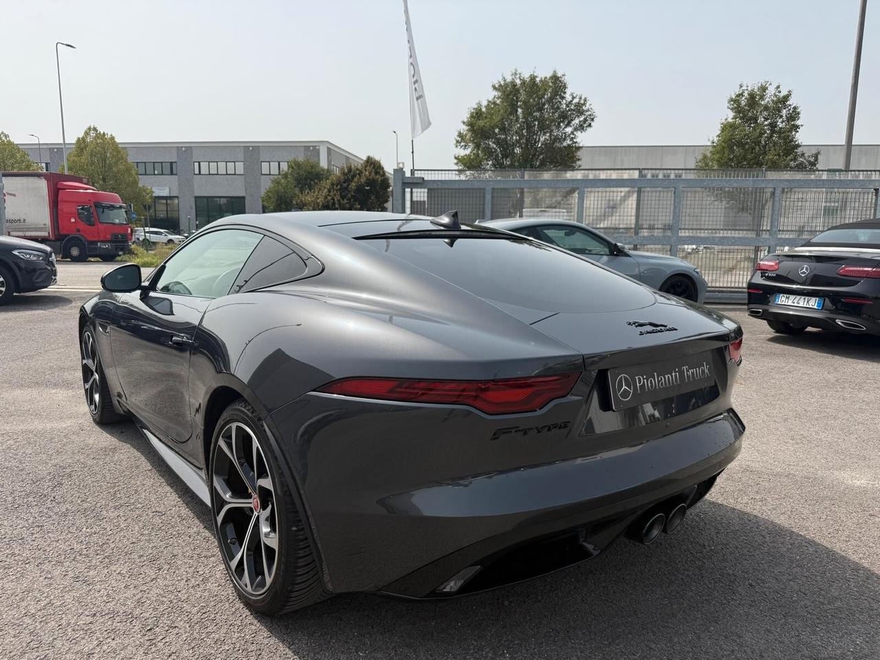 Jaguar F-Type 2.0 aut. Coupé R-Dynamic Black