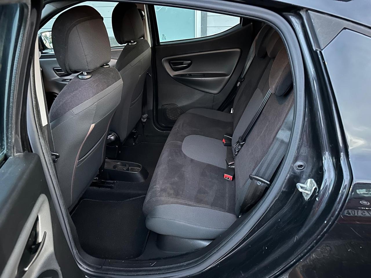 Lancia Ypsilon 1.2 69 CV 5 porte GPL Ecochic Gold