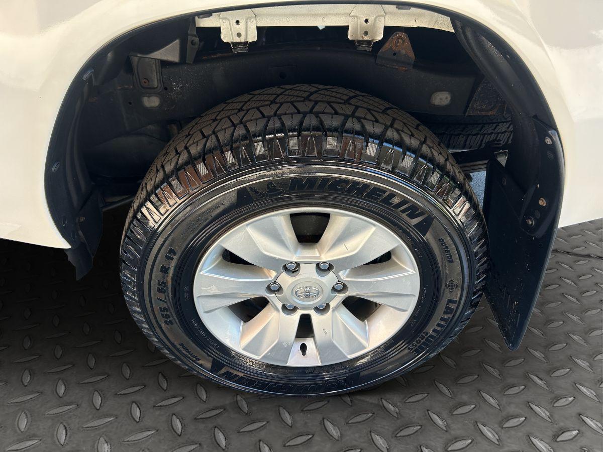 TOYOTA - Hilux - 2.4 d-4d 4x4 EXECUTIVE TELECAMERA + iva