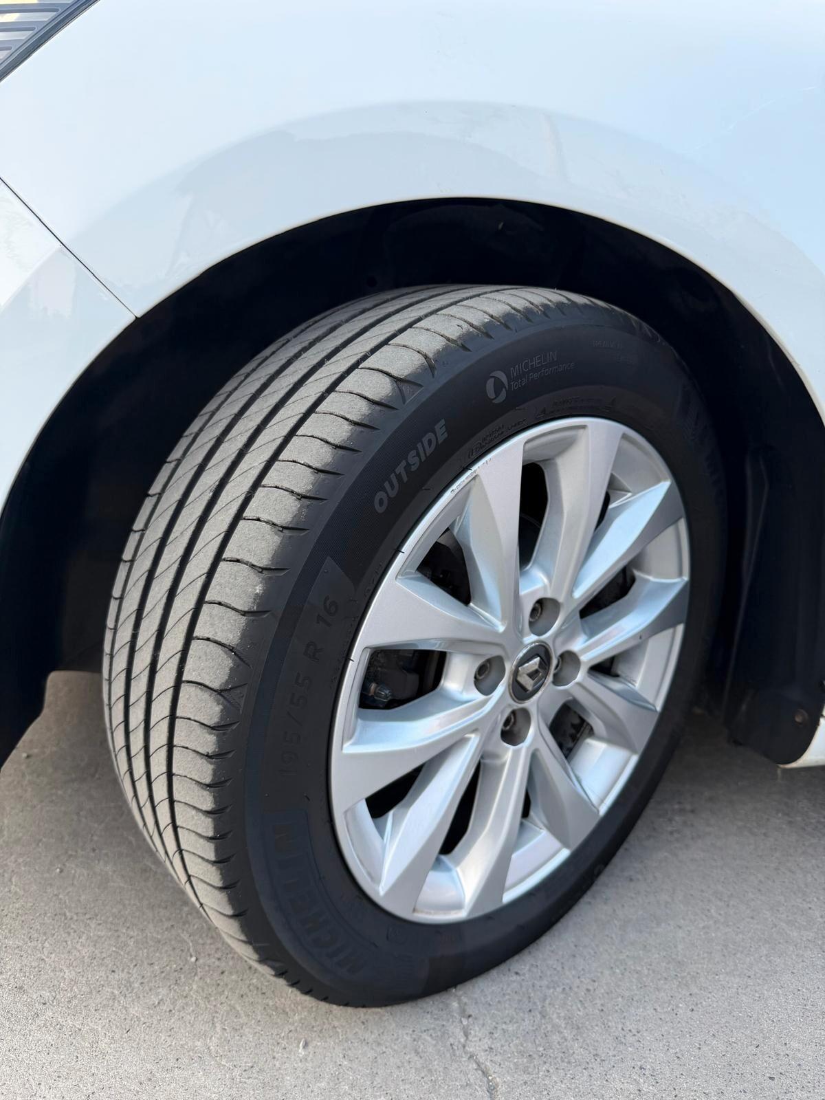 Renault Clio TCe 100 CV GPL 5 porte Zen