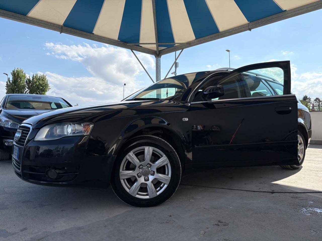 Audi A4 2.0 16V TDI Avant 220000km TETTO XENO
