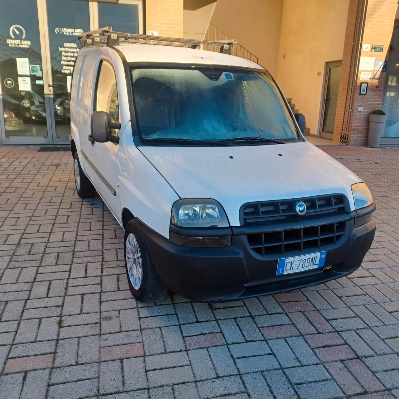 147.038 KM FIAT DOBLO 1.2 FURGONE 2 POSTI