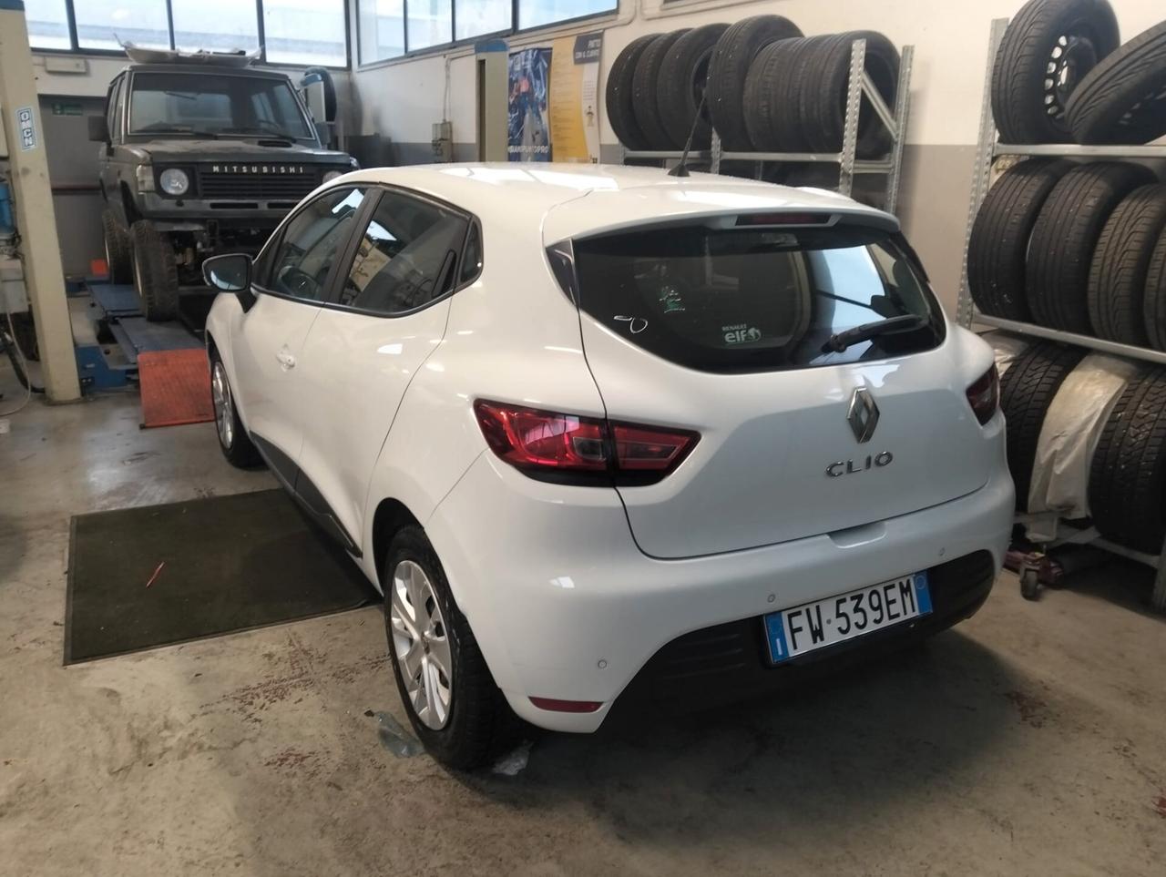 Renault Clio dCi 8V 75 CV 5 porte Moschino Life