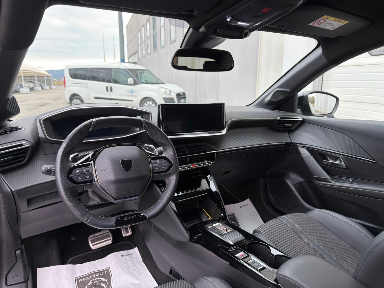 Peugeot 208 Hybrid 110 e-DCS6 GT