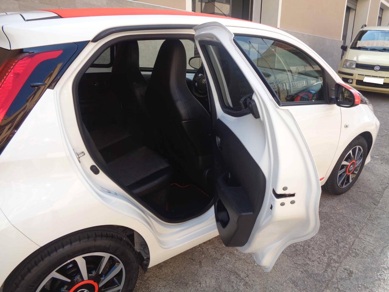 Toyota Aygo Connect 1.0 VVT-i 72 CV x-wave (Finanziabile)