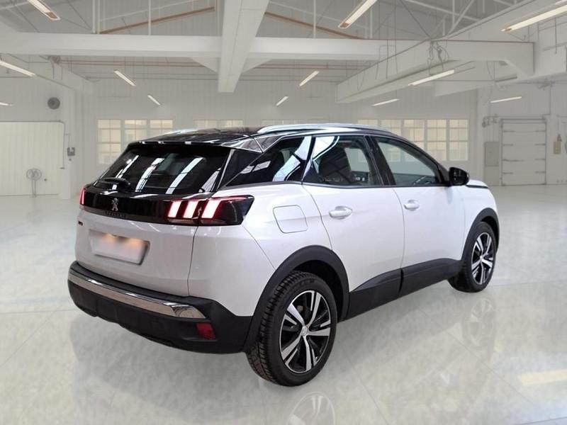 PEUGEOT 3008 BLUEHDI 130 EAT8 SES BUSINESS 5 PORTE SUV