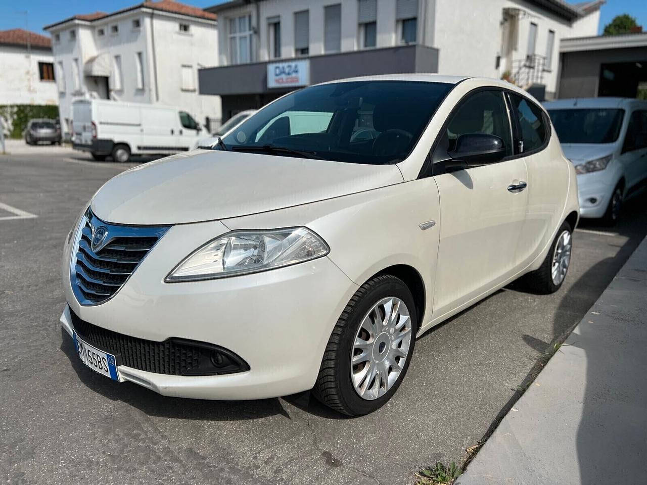 Lancia Ypsilon 1.3 MJT 16V 95 CV 5 porte S&S *PIENO OMAGGIO*