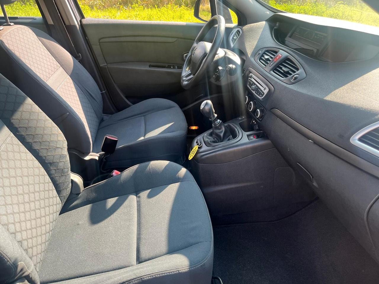 Renault Scenic Scénic 1.5 dCi 110CV