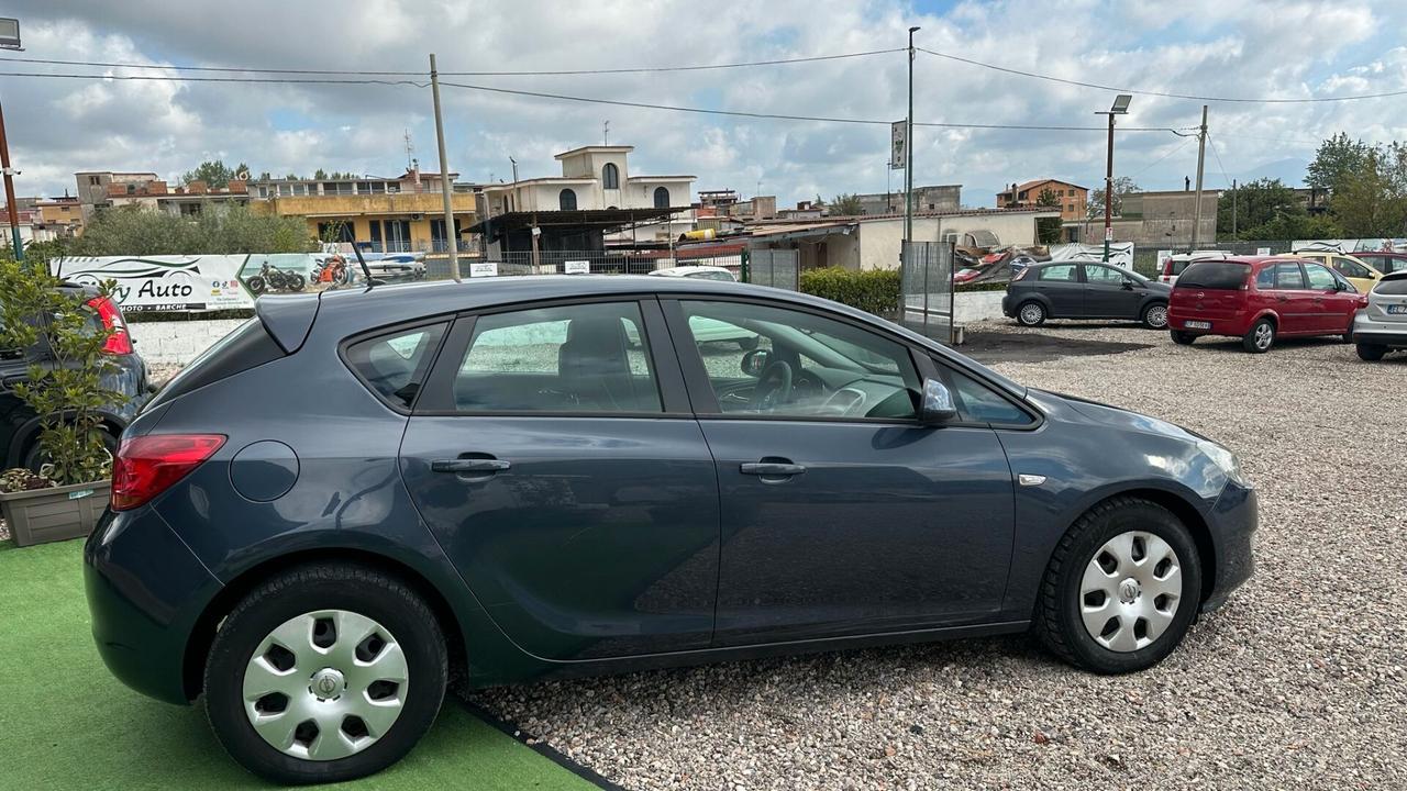Opel Astra 1.7 CDTI 110CV 5 porte Cosmo