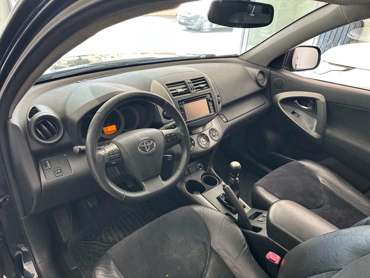 Toyota RAV 4 RAV4 Crossport 2.2 D-4D 150 CV Lounge