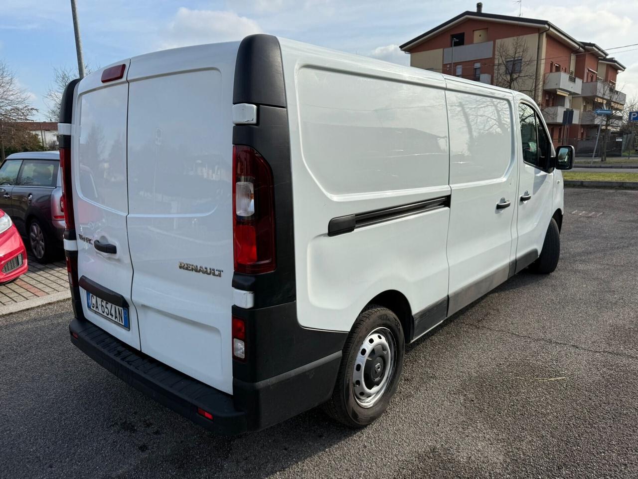 Renault Trafic T29 2.0 dCi 120CV PL-TN Furgone Ice