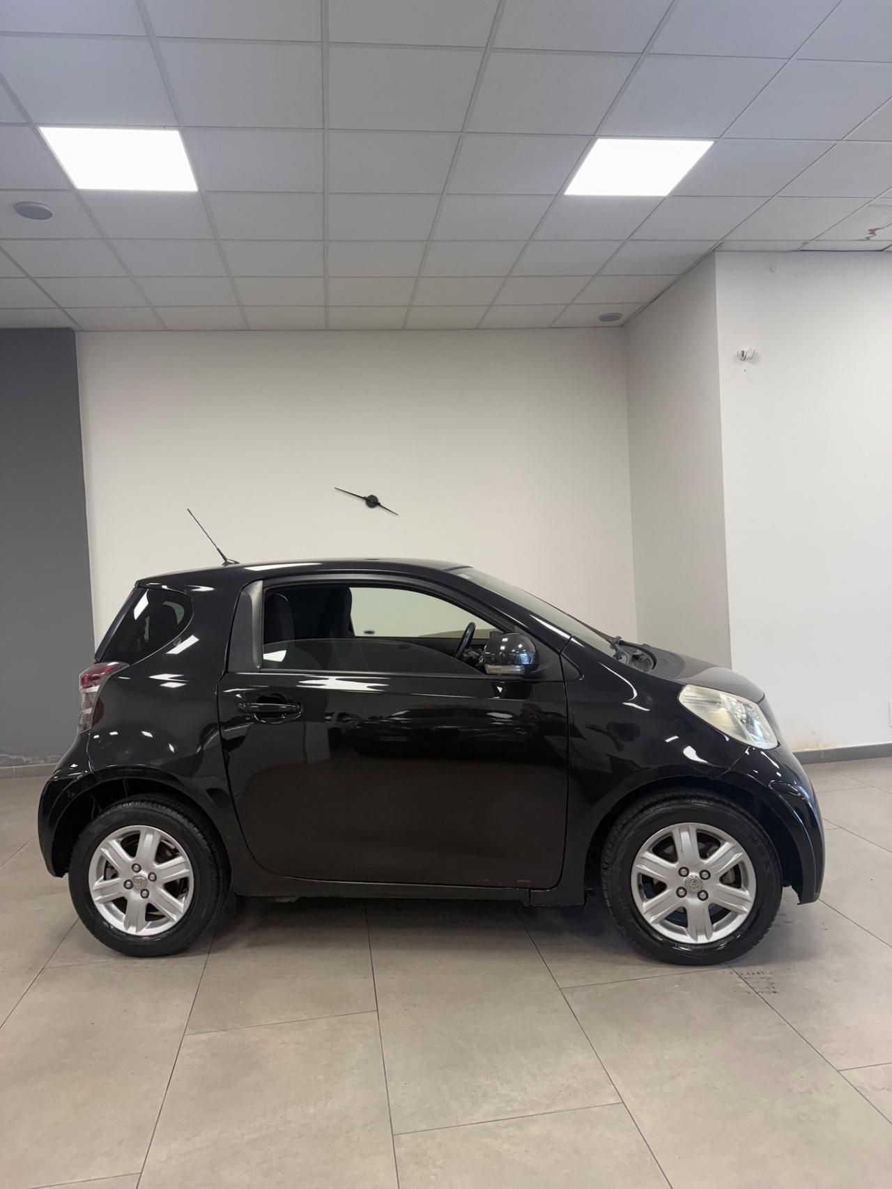 Toyota iQ 1.0 Sol