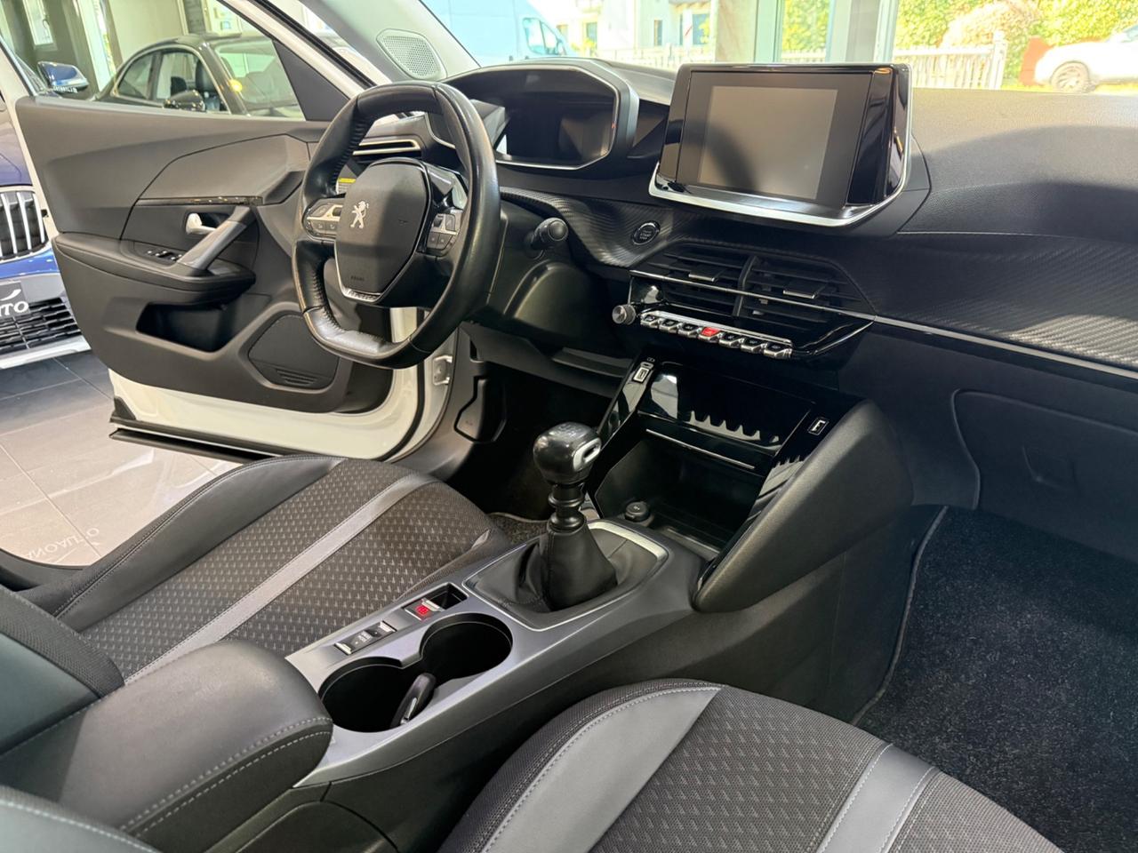 Peugeot 2008 1.5 bluehdi Active 41.000 KM!!!