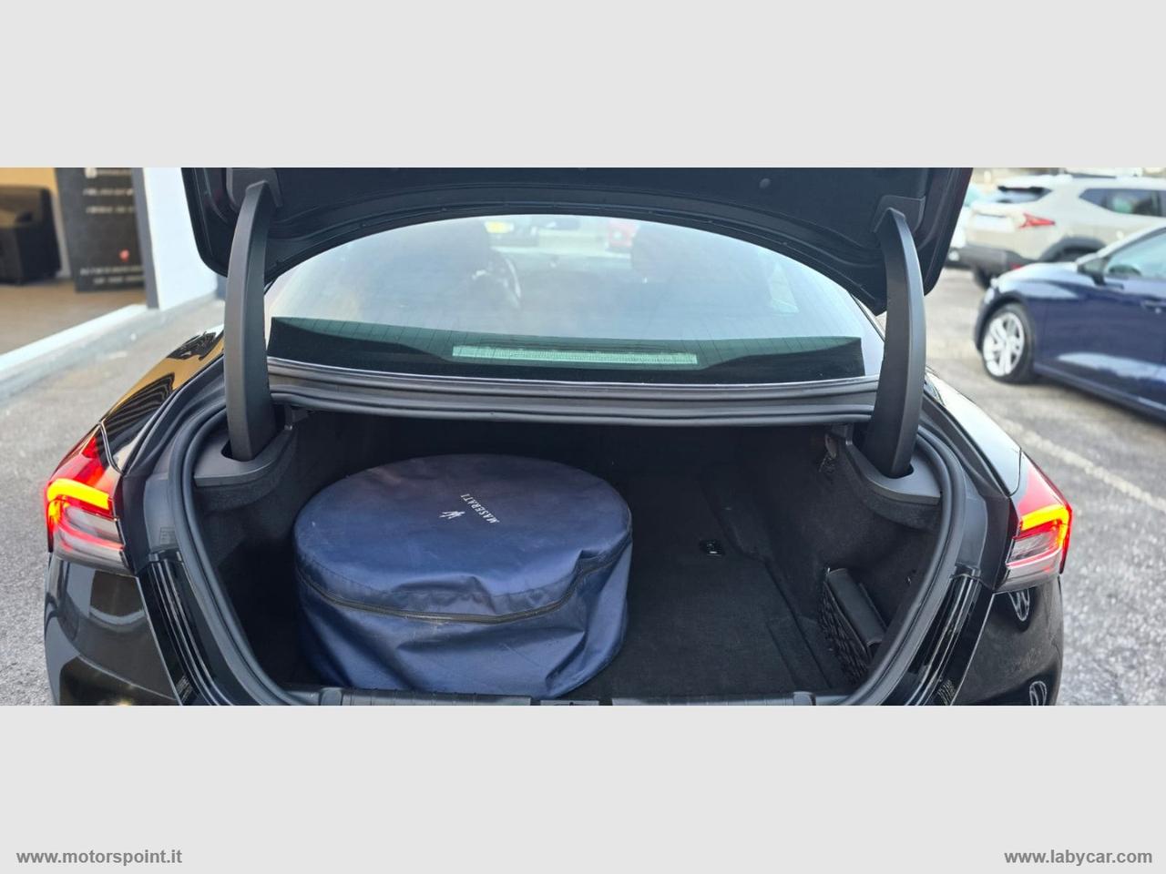 MASERATI Ghibli 330 CV MHEV Executive