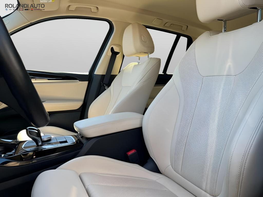 BMW X3 18 d Mild Hybrid 48V sDrive Steptronic