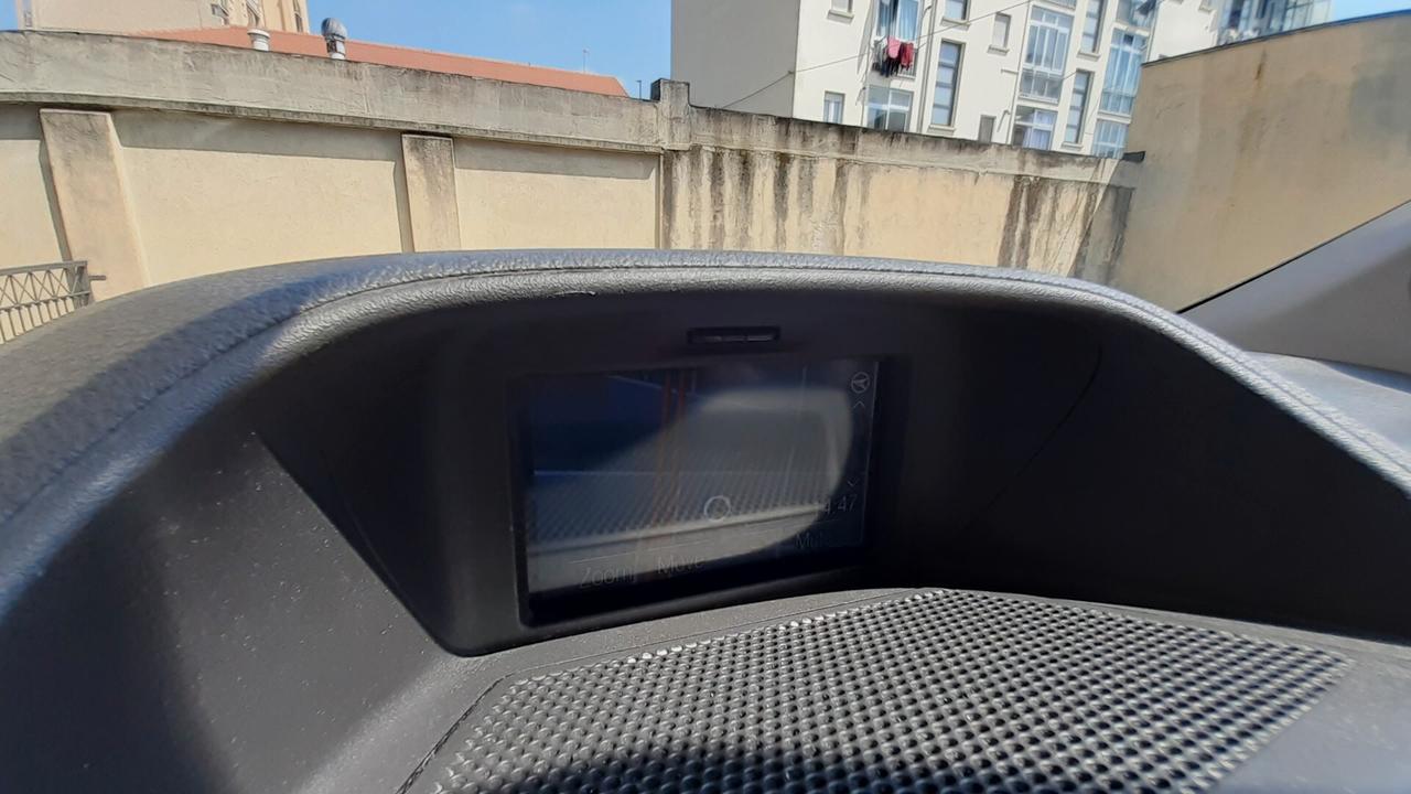Ford Tourneo Custom Ford Tourneo Connect trasporto disabili pedana