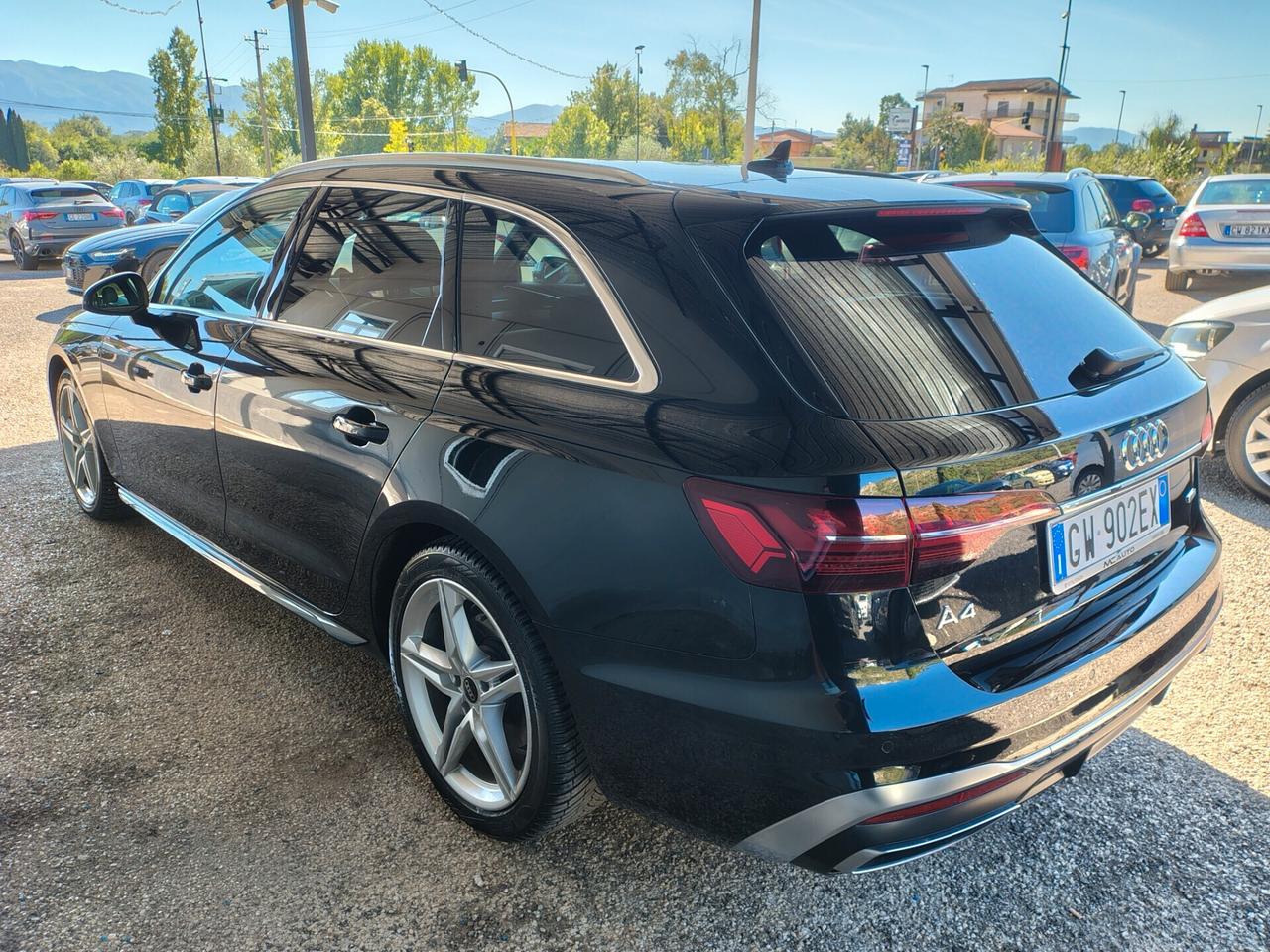 Audi A4 Avant 40 TDI quattro S tronic line edition