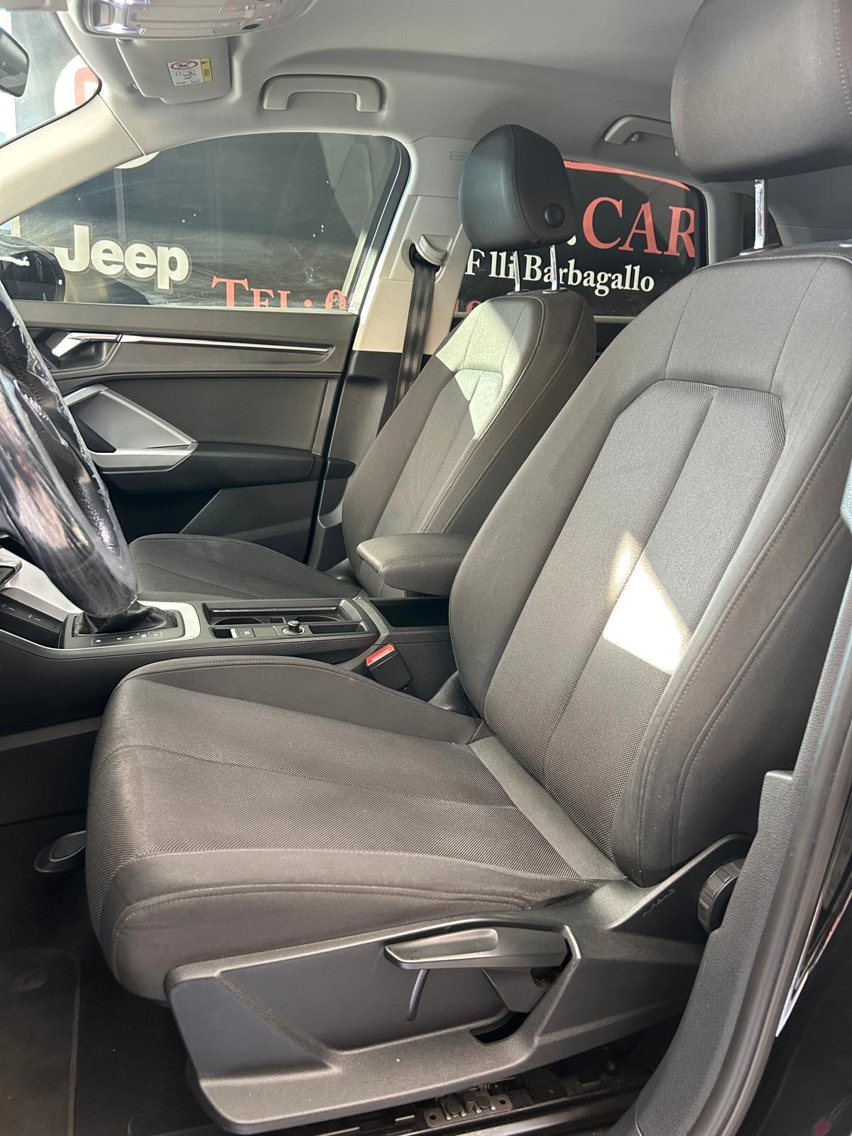 Audi Q3 35 TDI 2.0 Diesel 150 cv S tronic line edition