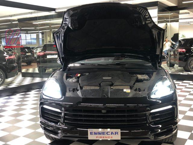 PORSCHE Cayenne 3.0 V6