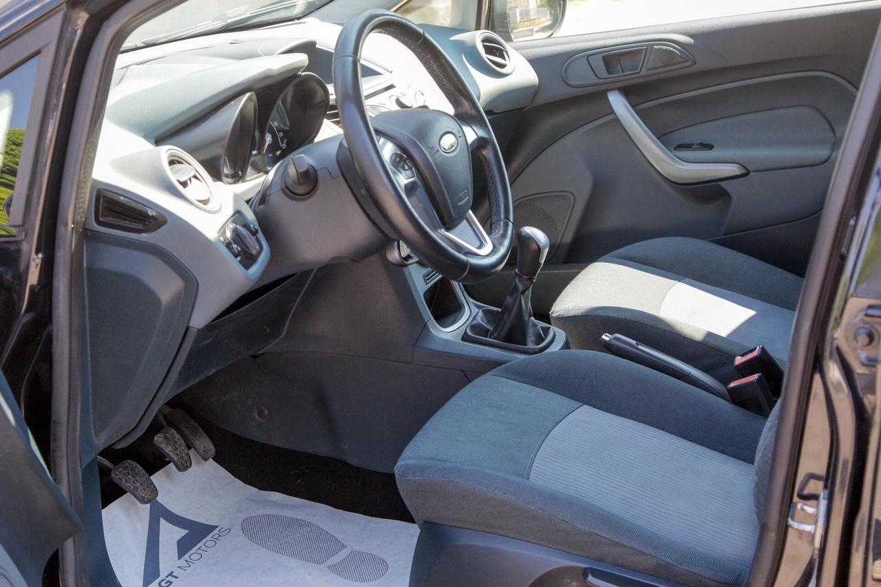 Ford Fiesta 1.25 5 porte GPL