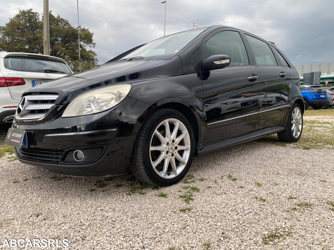 MERCEDES - Classe B - 180 CDI Premium - NEOPATENTA