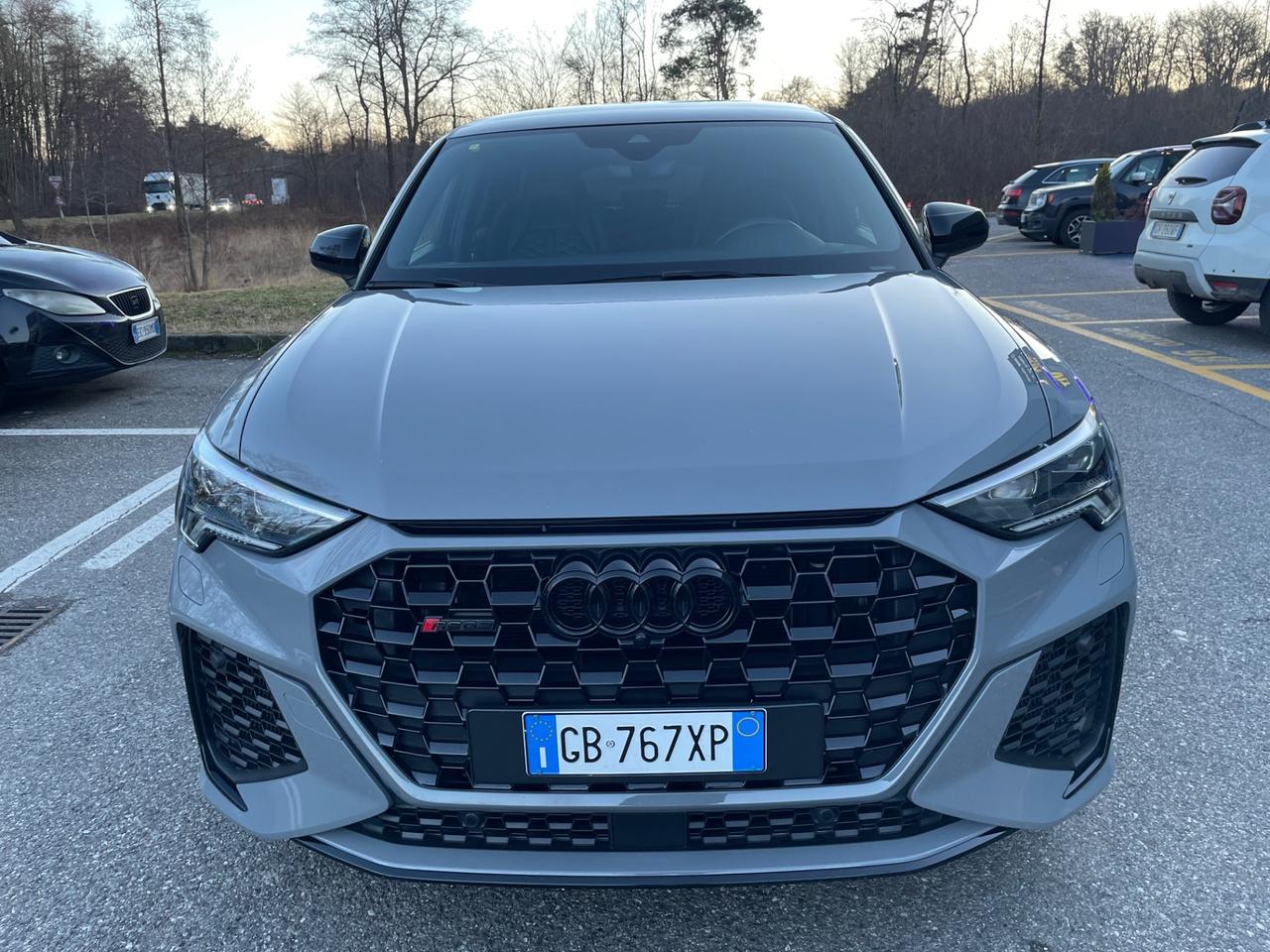 Audi RSQ3 SPB quattro*Automatik*Navi*Pelle