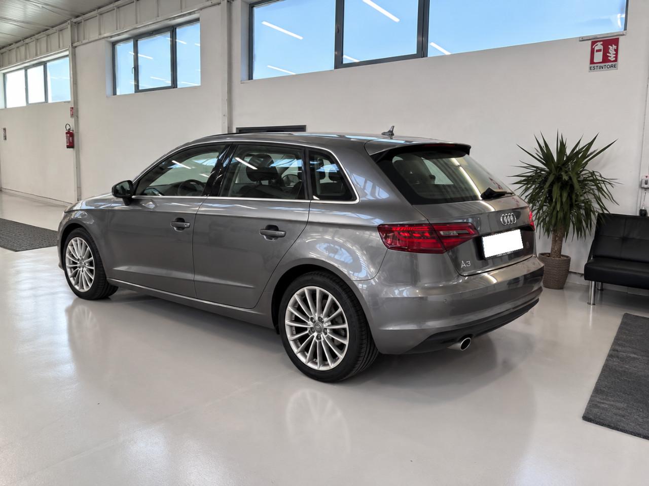 Audi A3 Sportback 1.6 tdi Ambition 110cv E6 - IN ARRIVO
