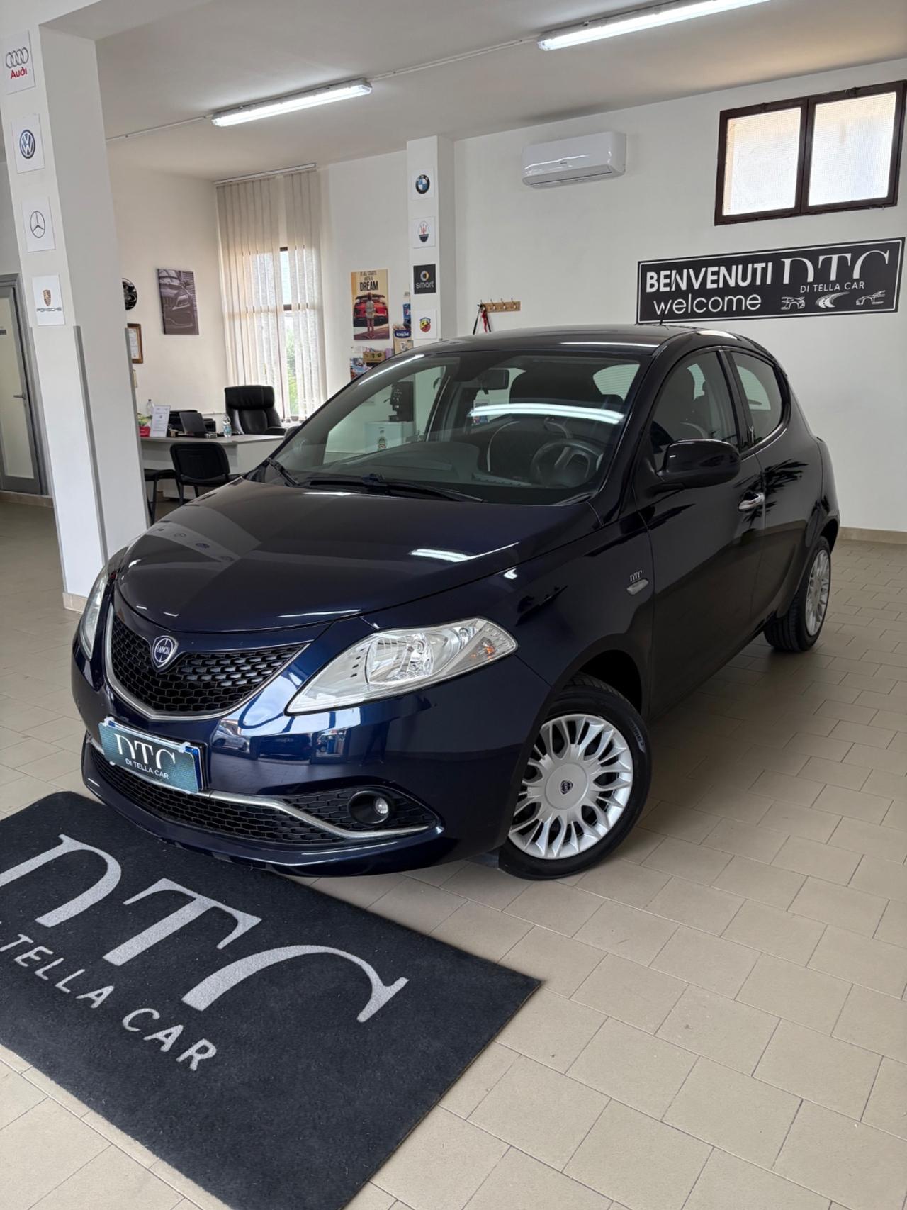 Lancia Ypsilon 1.2 69 CV Silver