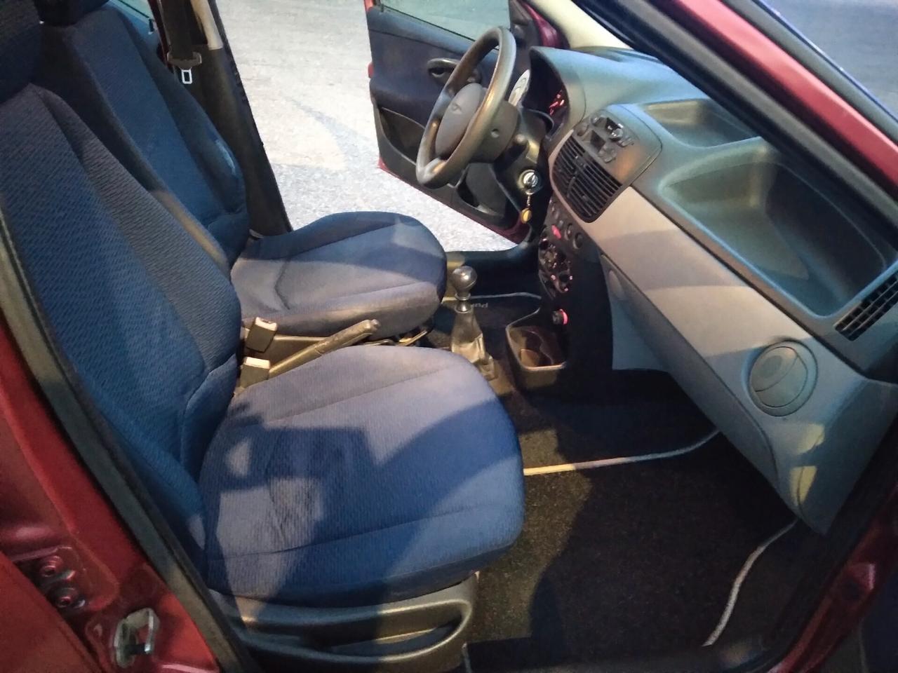 Fiat Punto 1.2i 60cv cat 5 porte ELX x neopatentati