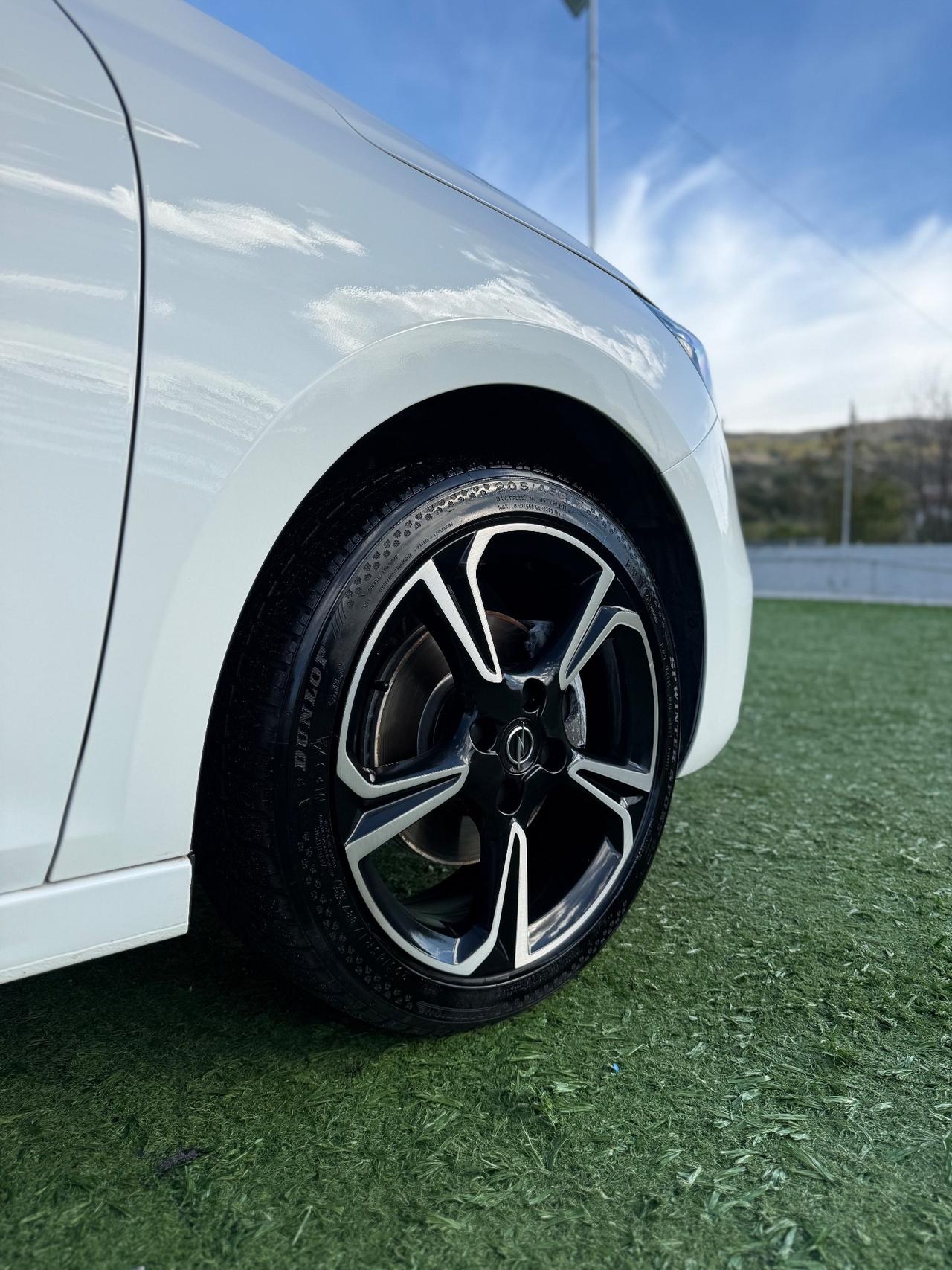 Opel Corsa 1.5 D 100 CV Elegance