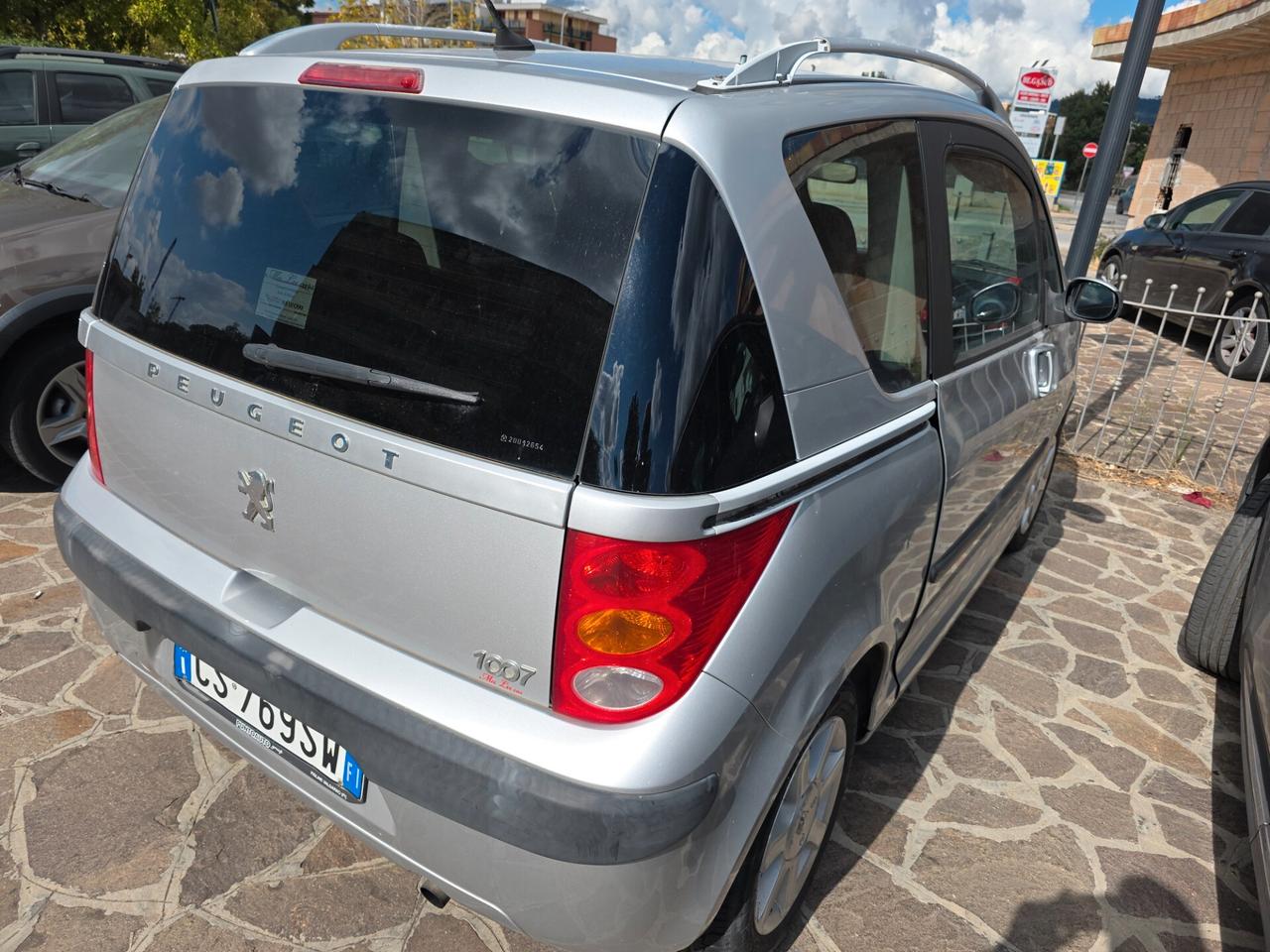 Peugeot 1007 1.4 HDi Trendy Diesel usata